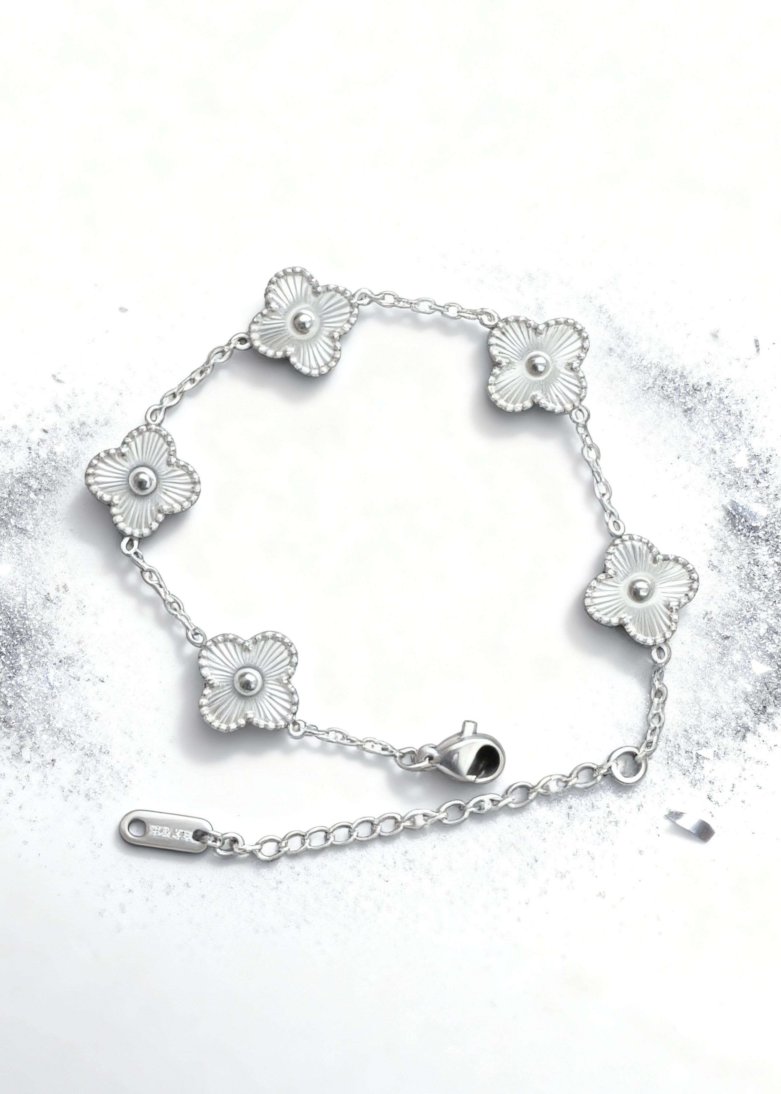 Silver Clover Bracelet "Adjustable" Main image