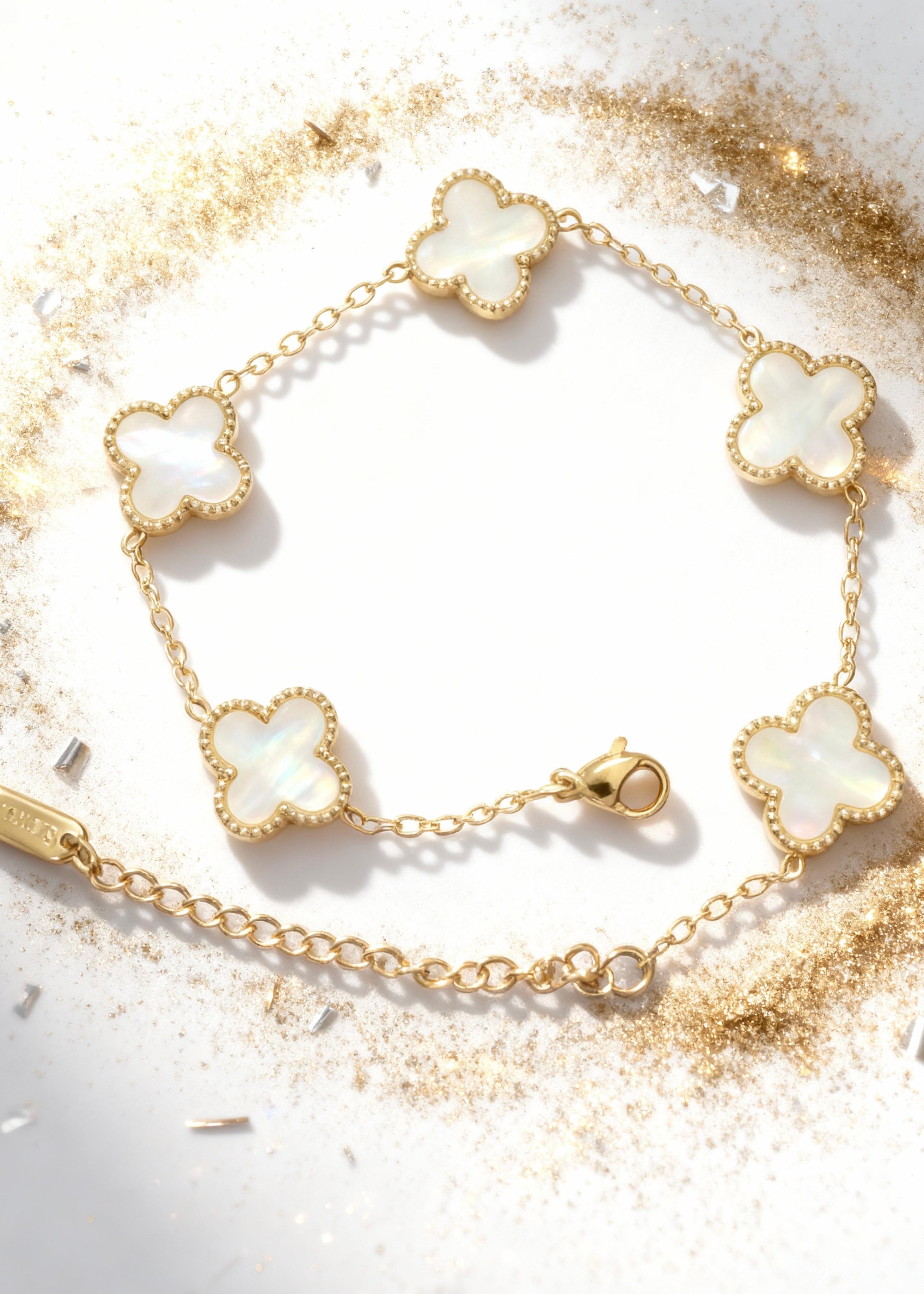 Pearl Gold Clover Bracelet "Adjustable" Secondary image
